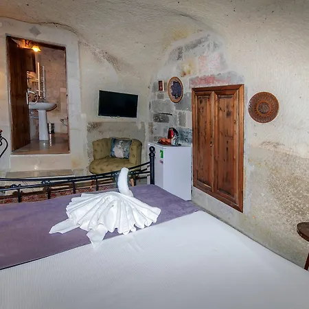 Nessa Cave Hotel 2*