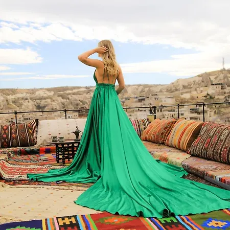 فندق Nessa Cave 2*